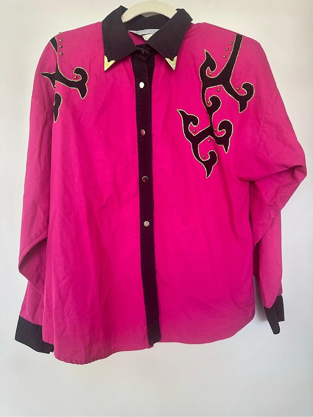 Kalia Smith Embellished Button Down in Pink & Black Western Nashville M